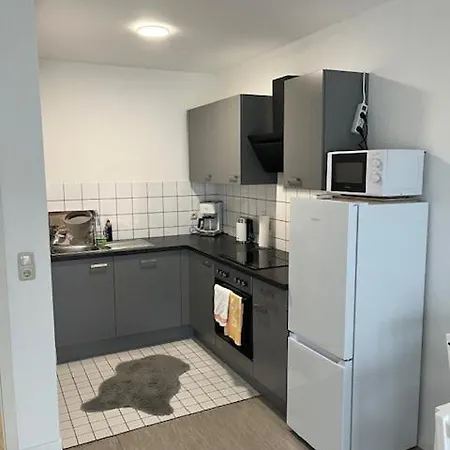Apartment Stylish With Balcony, Underground Parking *