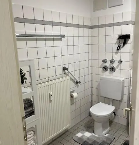 Stylish With Balcony, Underground Parking Kassel